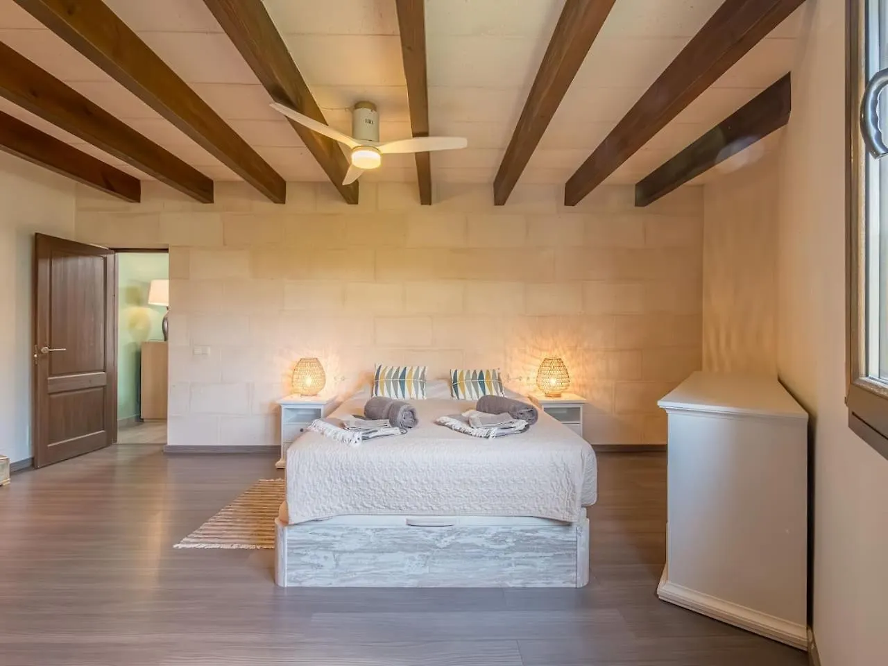 Villa Serena 살가르 0*,  스페인